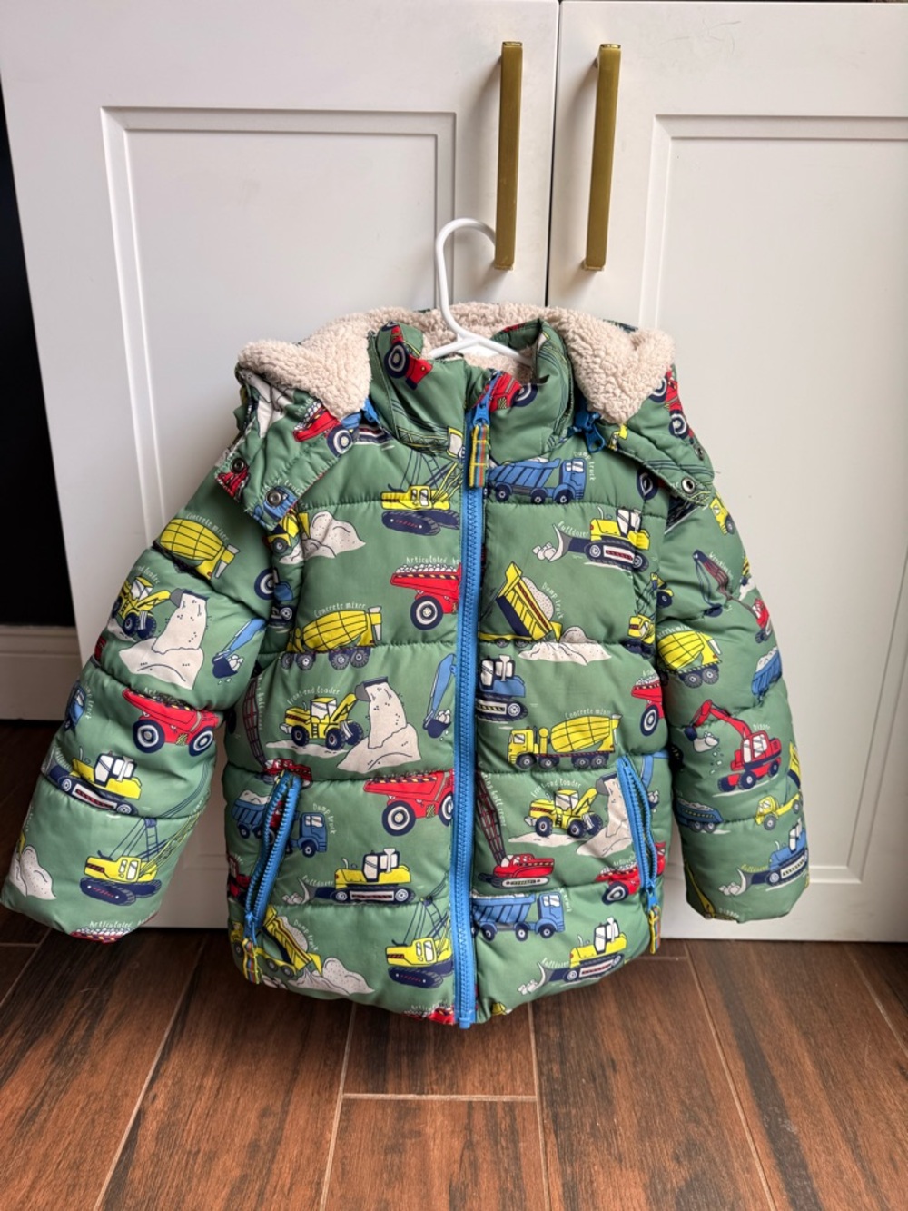 Mini Boden Construction Truck Puffer Jacket - Size 4/5